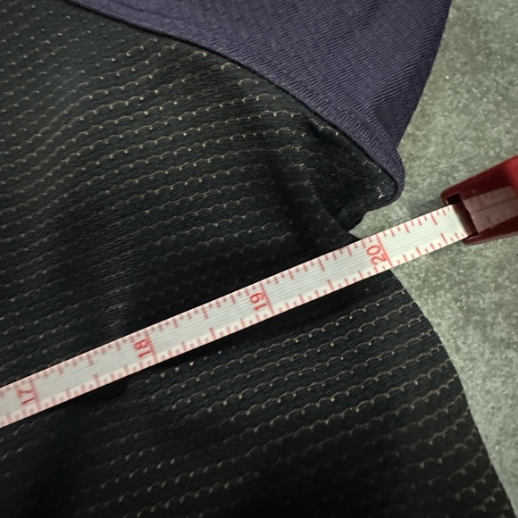 Lululemon mens athletic gym Shirt M/L - Picture 8 of 12